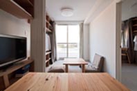 บ้านชั่วคราวที่สร้างขึ้นด้วยตู้คอนเทนเนอร์